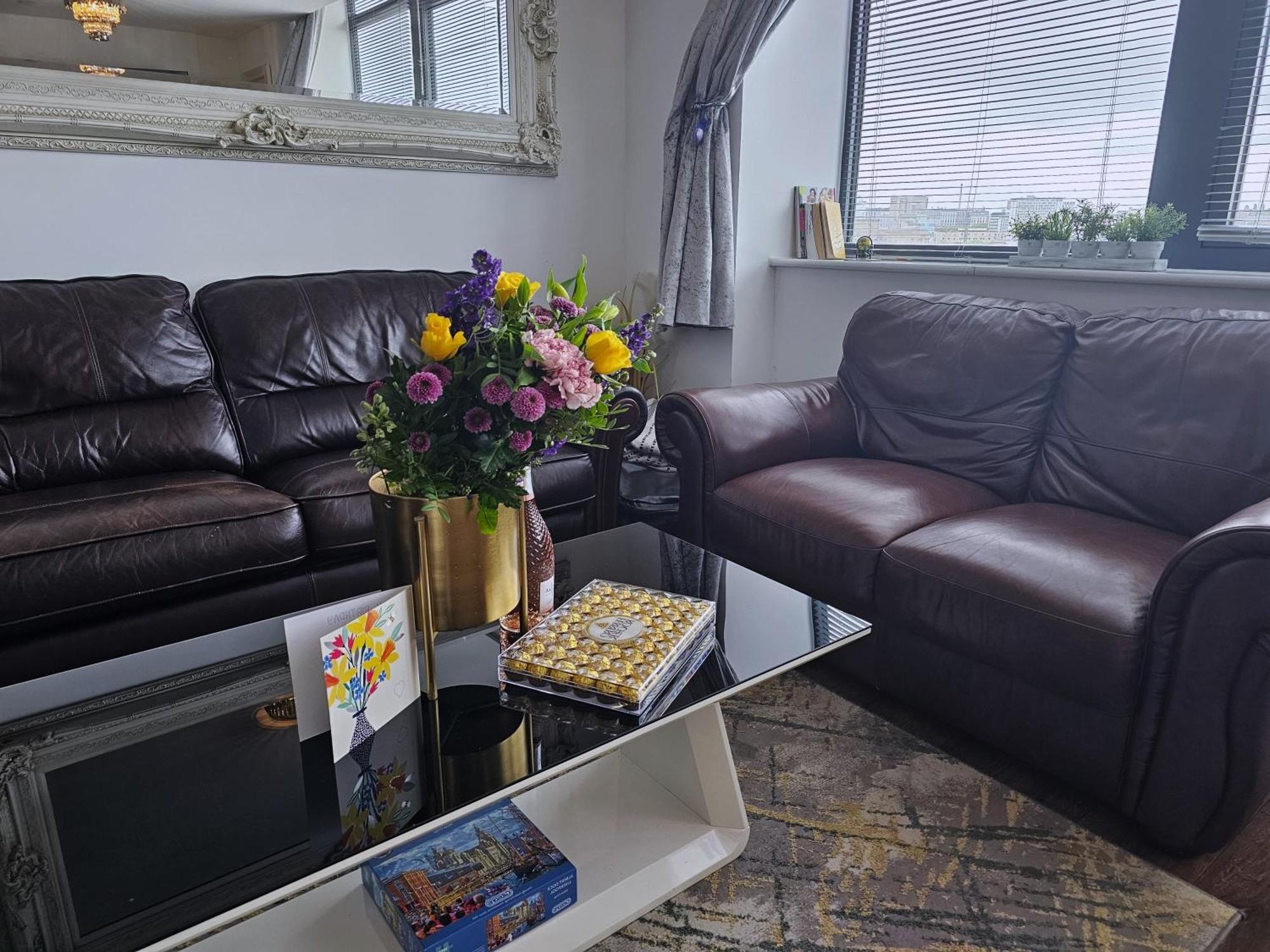 Sidemerseylivings - Central, Bright, And Convenient 2-Bedroom Apartment With Parking Liverpool Exterior photo